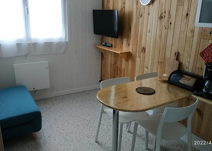 Refait A Neuf - - Chez Christian * La Bourboule